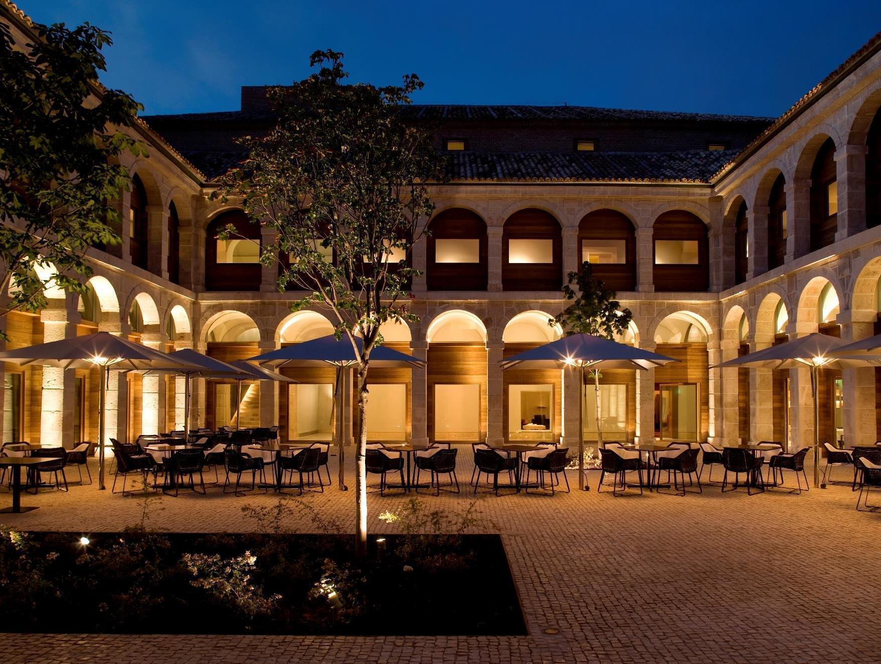Parador De Alcalá de Henares Exteriör bild