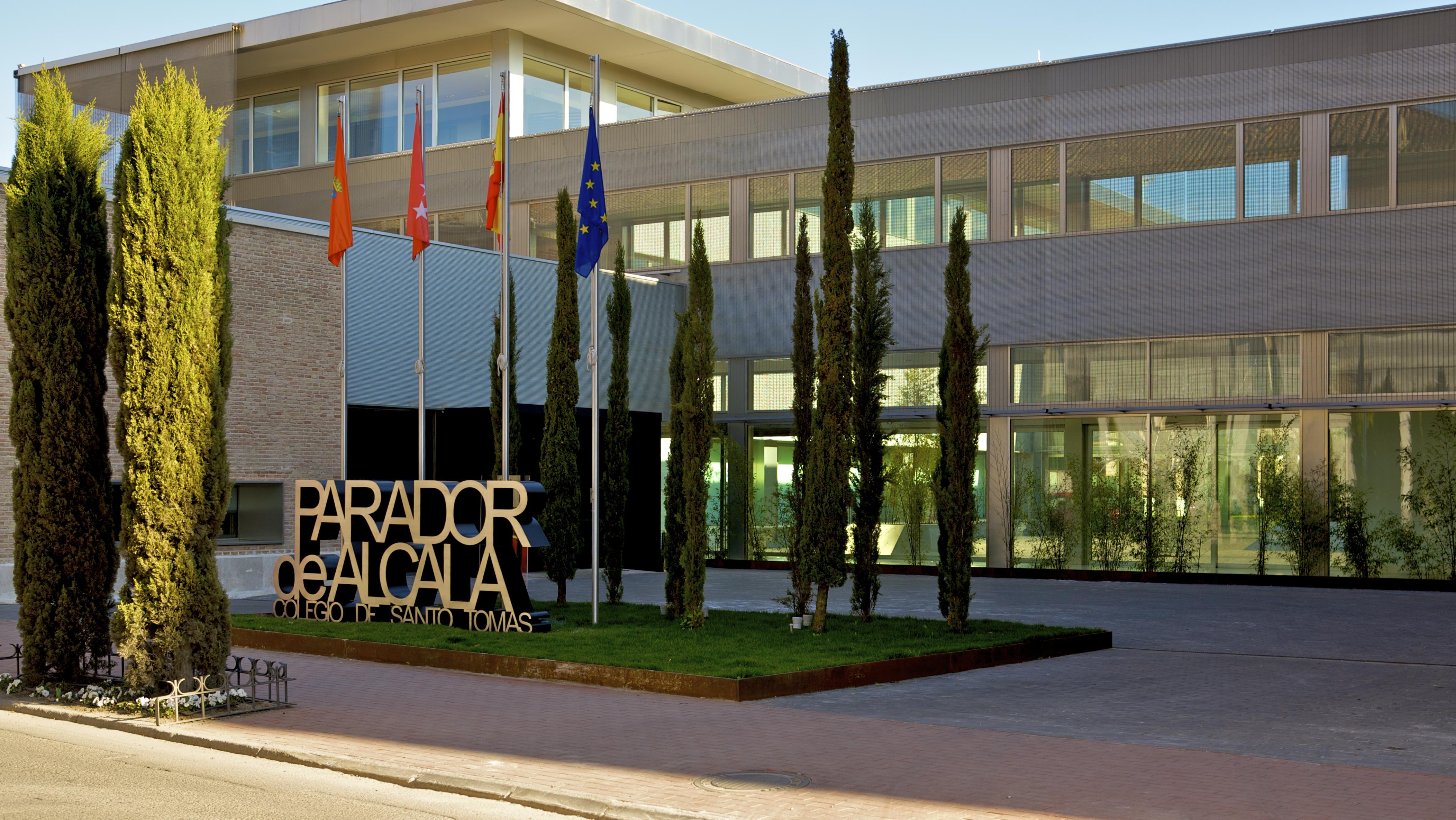 Parador De Alcalá de Henares Exteriör bild